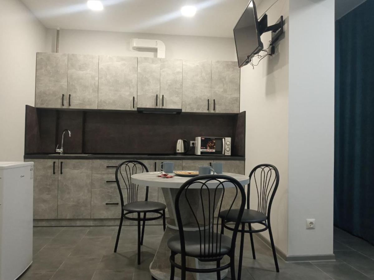 Apartment Edelweiss Uzjhorod Eksteriør billede
