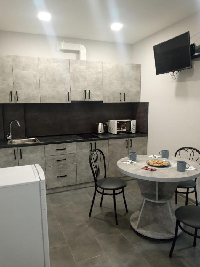 Apartment Edelweiss Uzjhorod Eksteriør billede